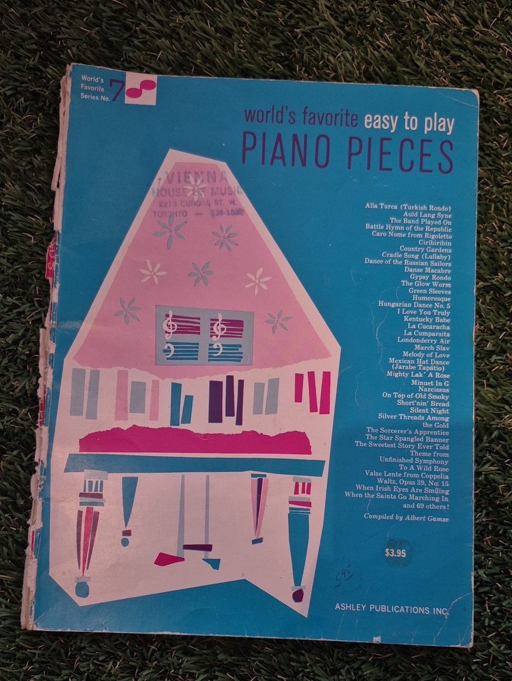 Ashley Publications Vintage Piano Pieces Songbook - World Favorite Easy To Play